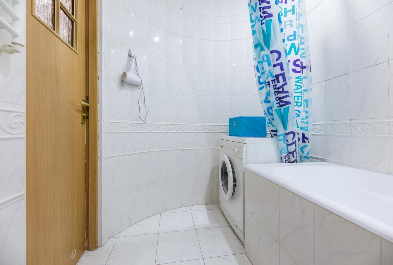 На Палаце Спорта Apartment Kyiv Exterior photo