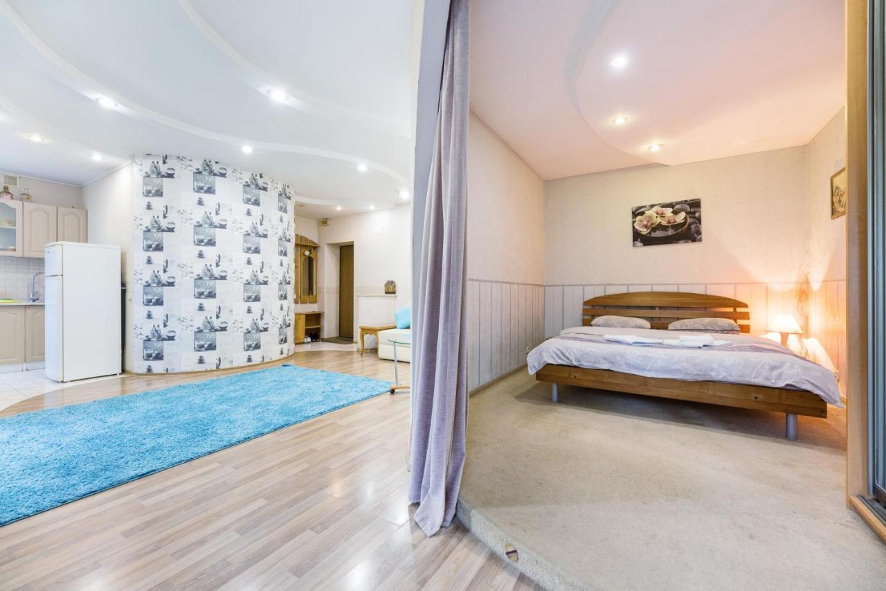 На Палаце Спорта Apartment Kyiv Exterior photo